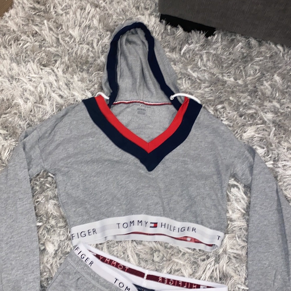 Lounge Set - image 2